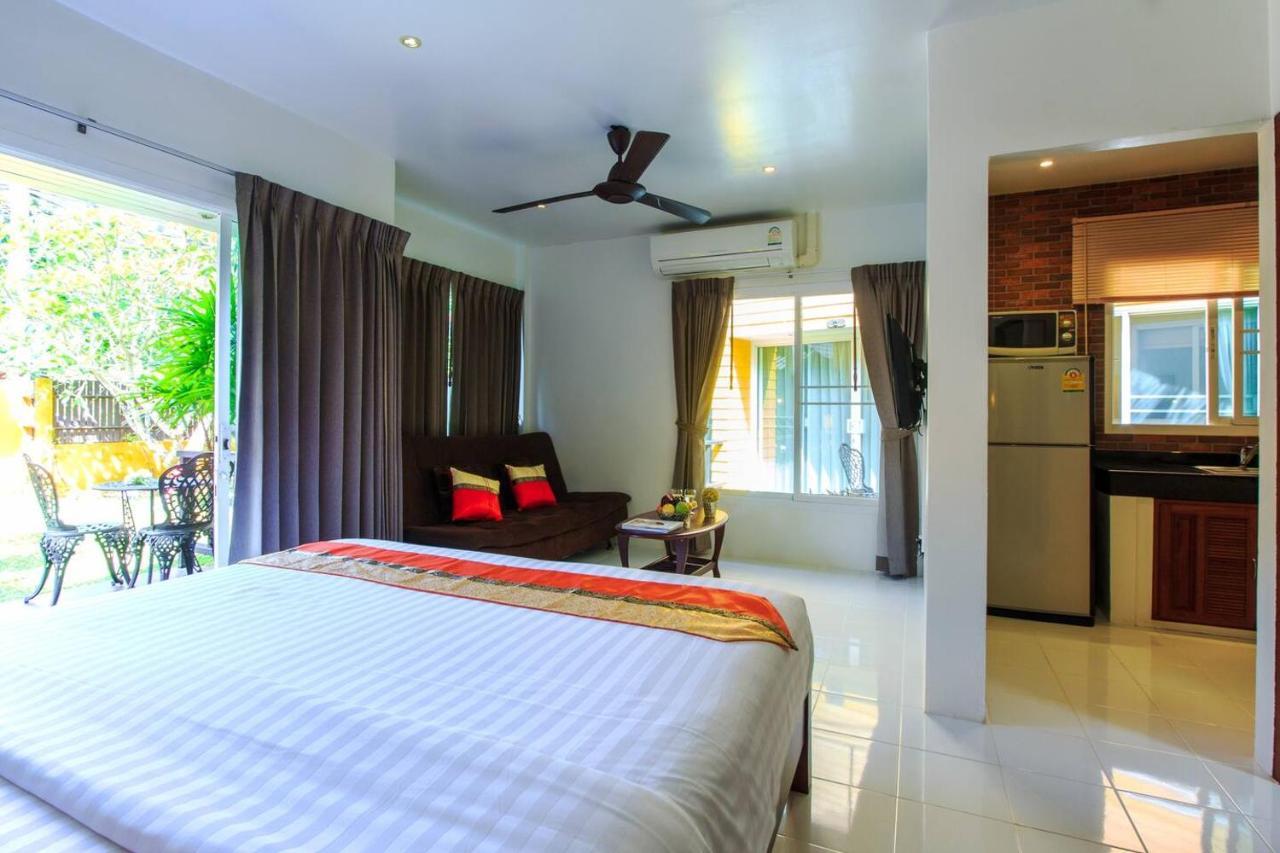 Lemon Tree Naturist Resort Naiharn Beach Phuket Bagian luar foto