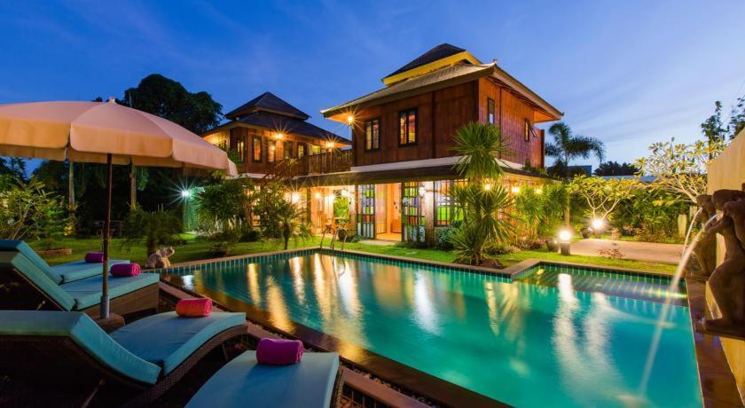 Lemon Tree Naturist Resort Naiharn Beach Phuket Bagian luar foto