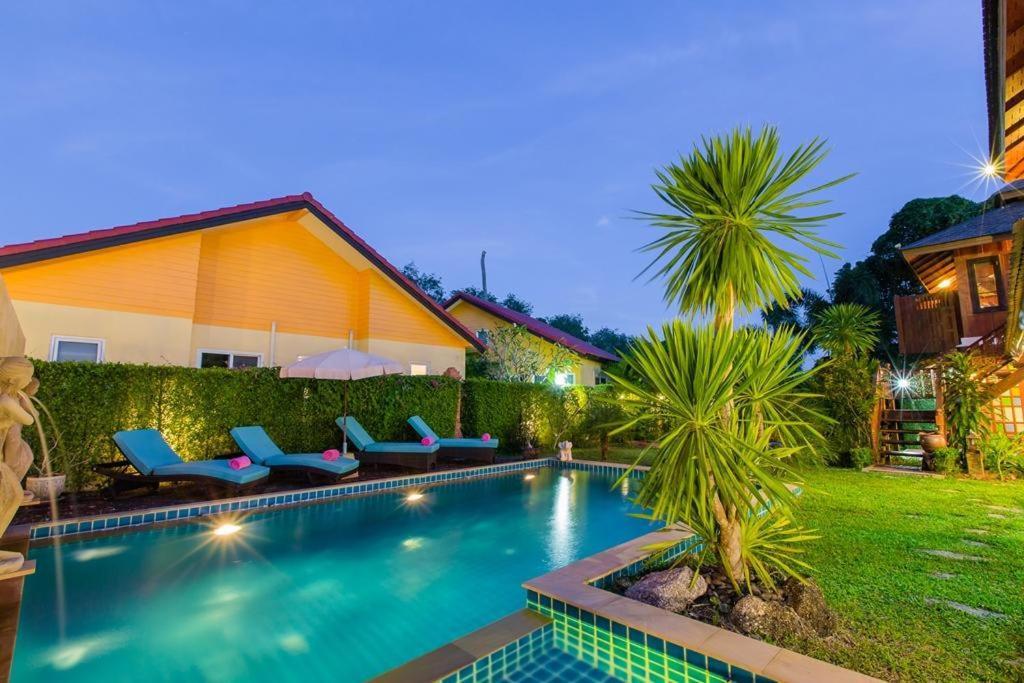 Lemon Tree Naturist Resort Naiharn Beach Phuket Bagian luar foto