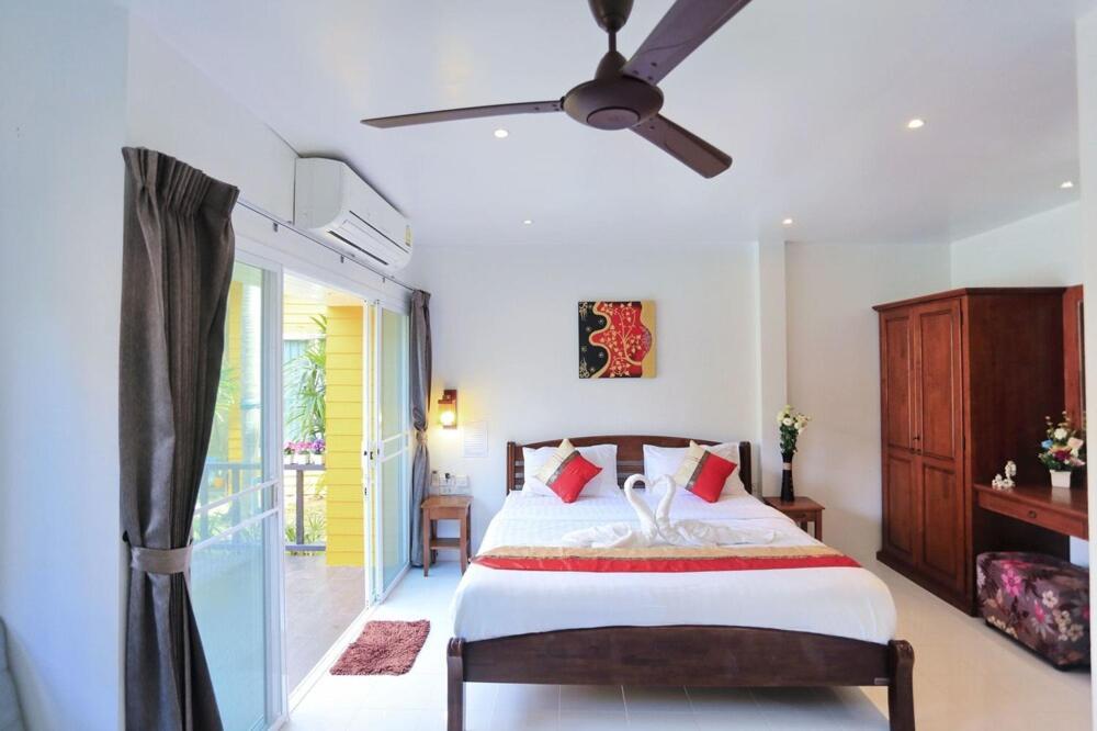 Lemon Tree Naturist Resort Naiharn Beach Phuket Bagian luar foto