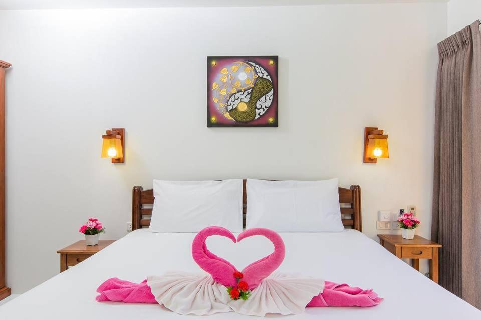 Lemon Tree Naturist Resort Naiharn Beach Phuket Bagian luar foto